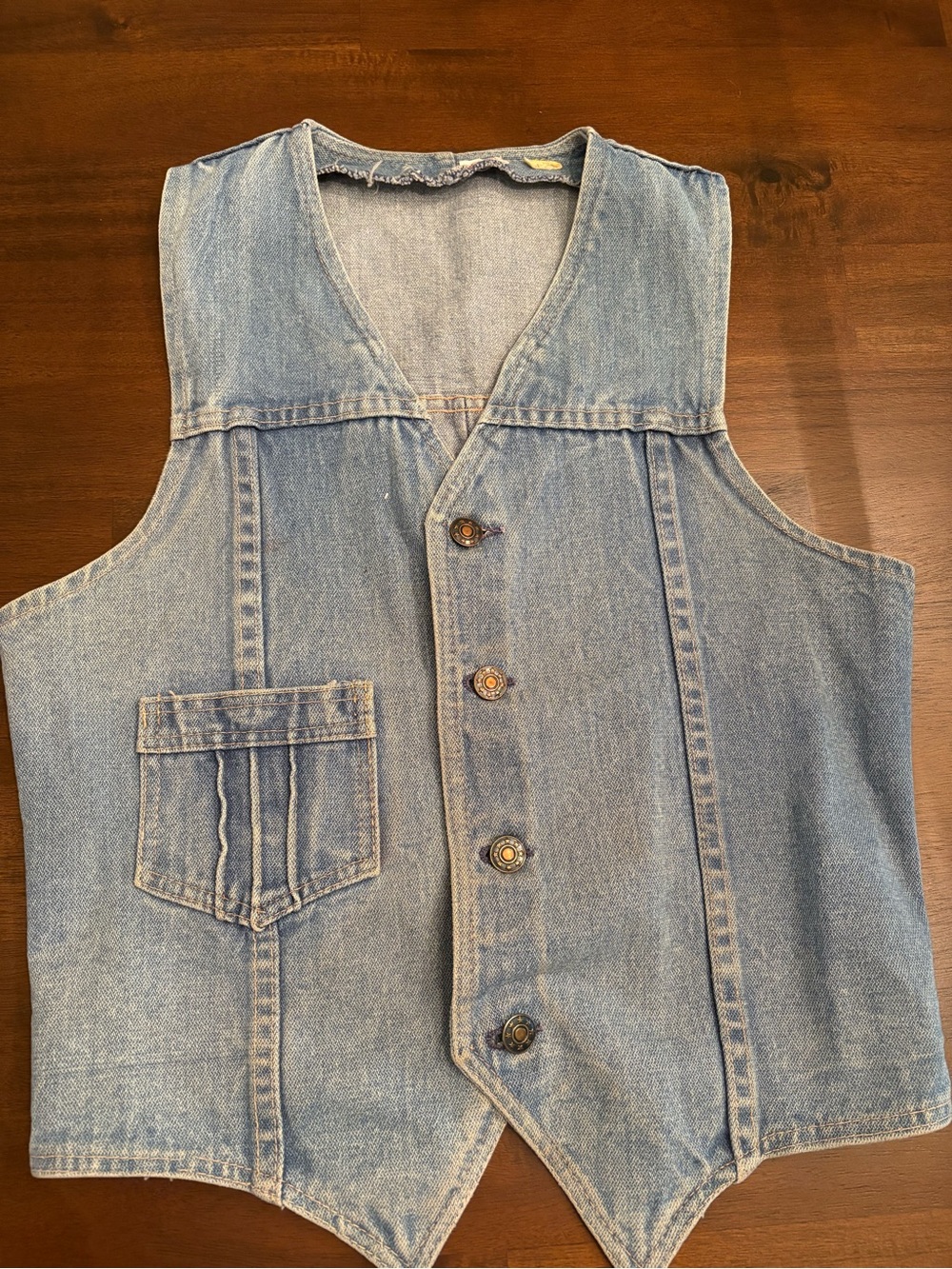 Vintage Skol Denim Vest Tailored Size Med
Seam details, very cool vintage piece